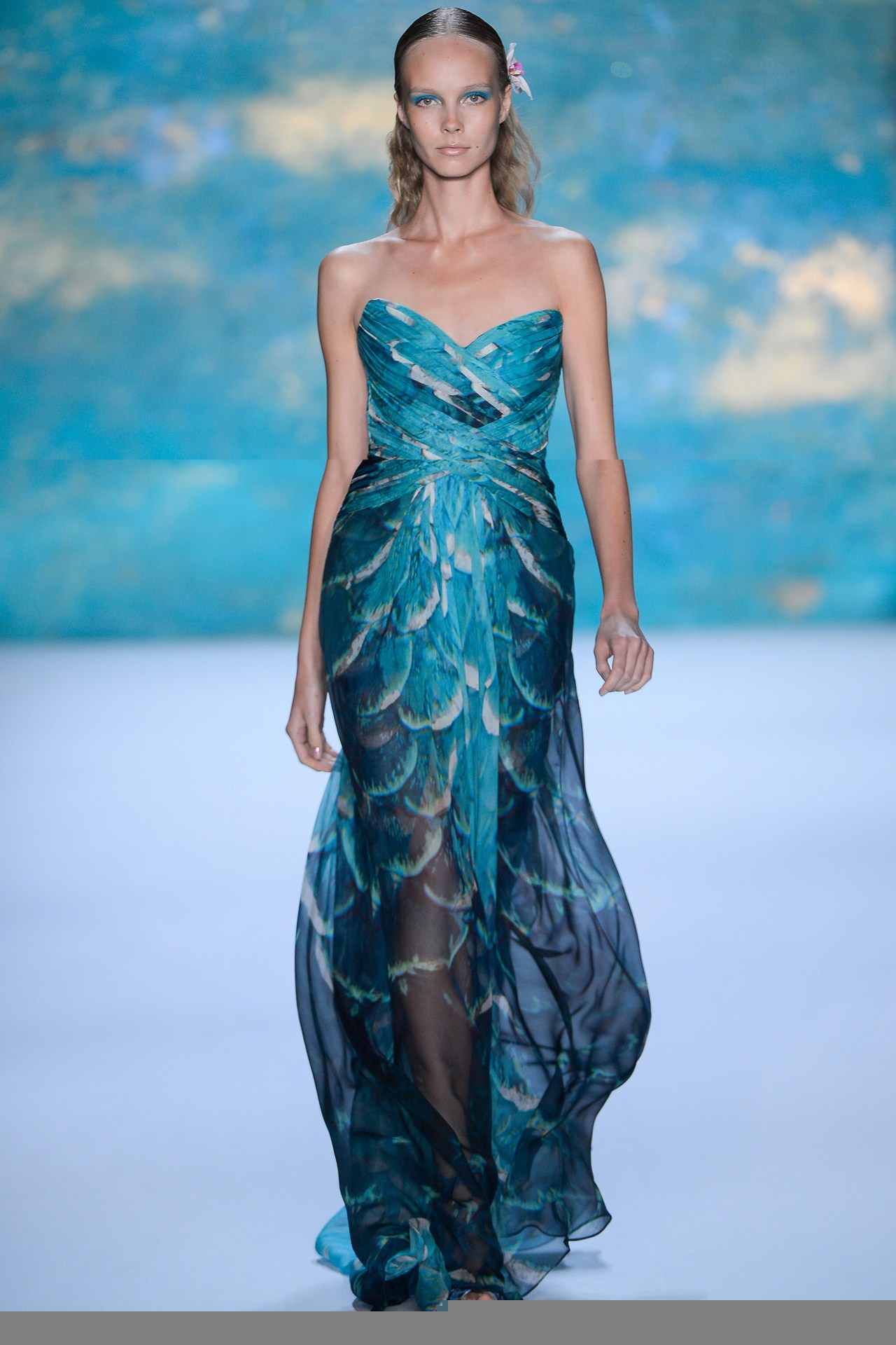 Sea collection. Monique lhuillier платья вечерние. Дизайнерские платья.